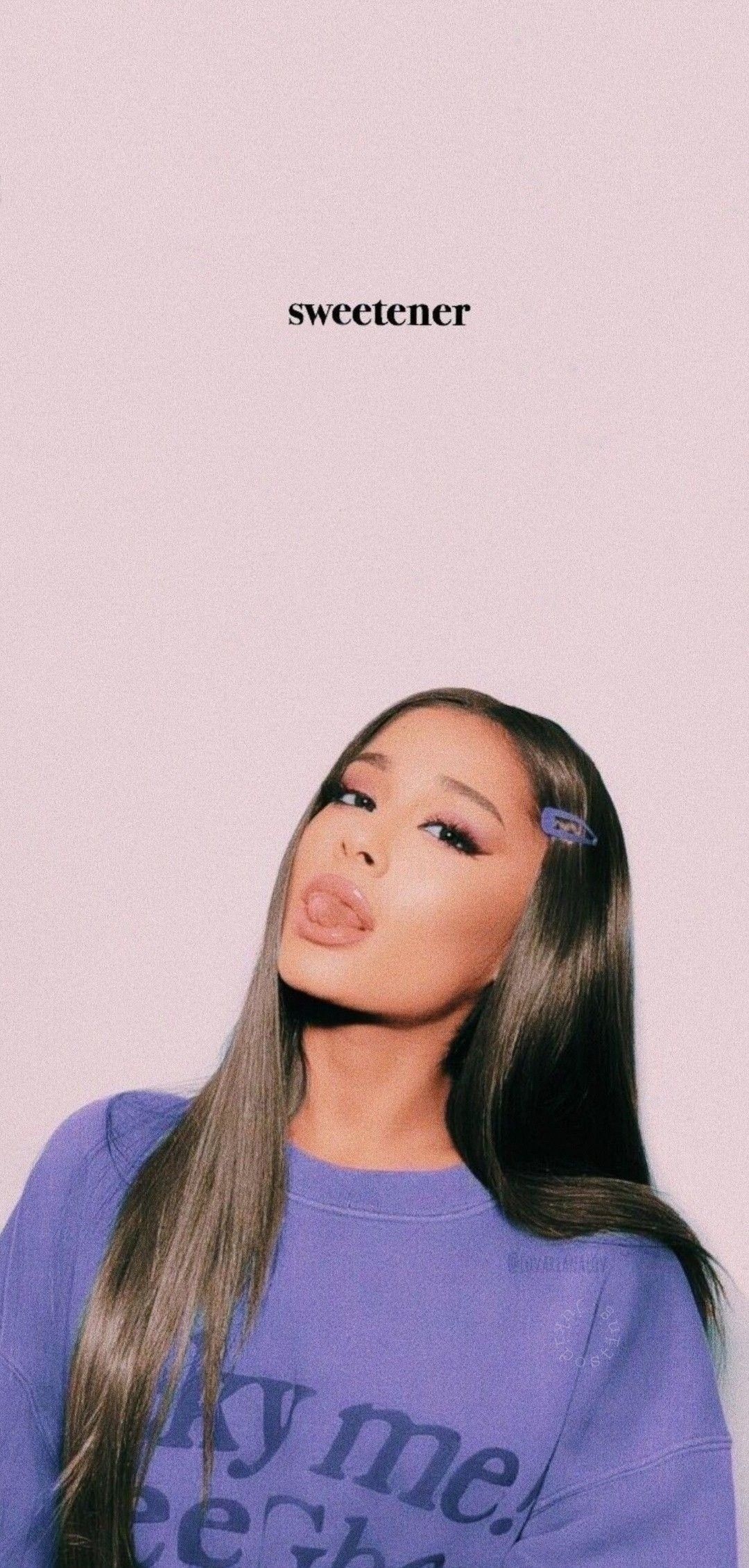 Ariana Grande Wallpaper