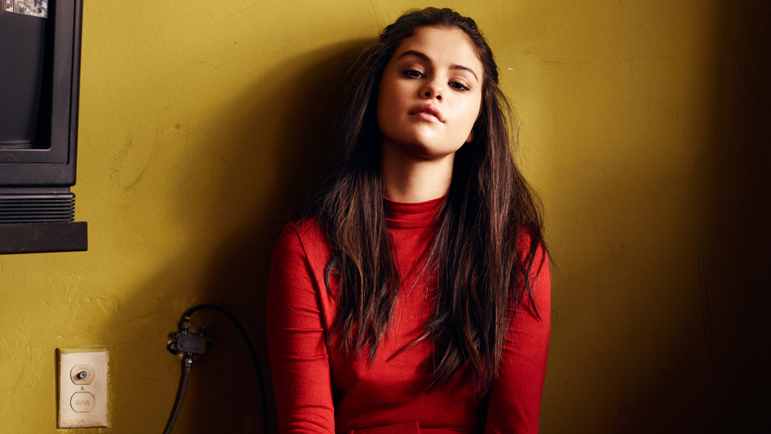 Selena Gomez Wallpaper