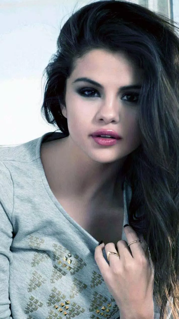 Selena Gomez Wallpaper