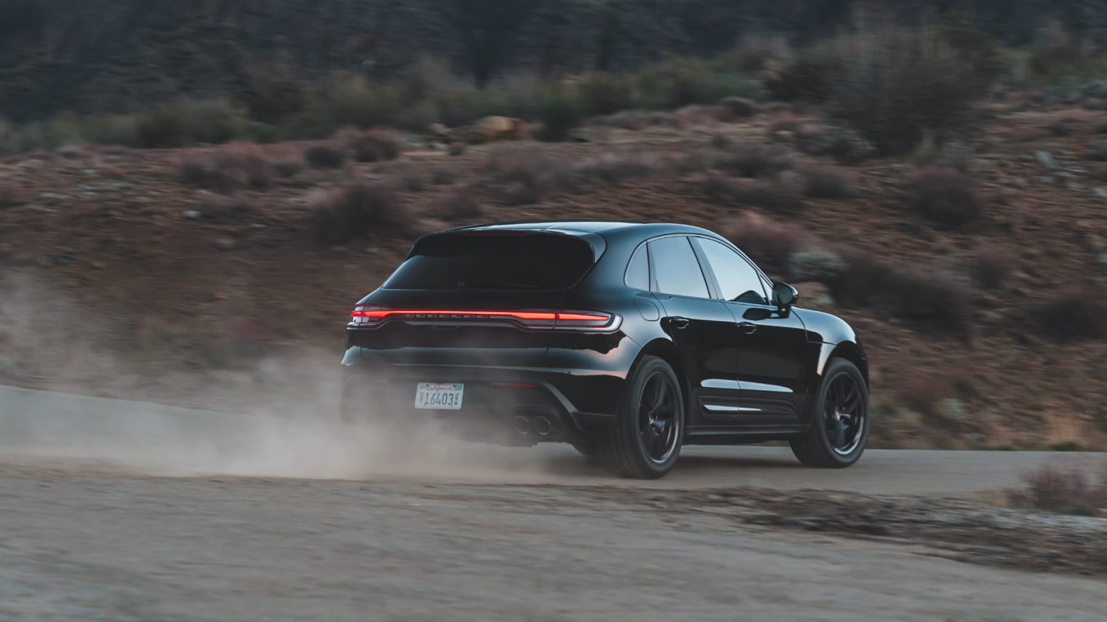 Porsche Macan 2023 Wallpaper