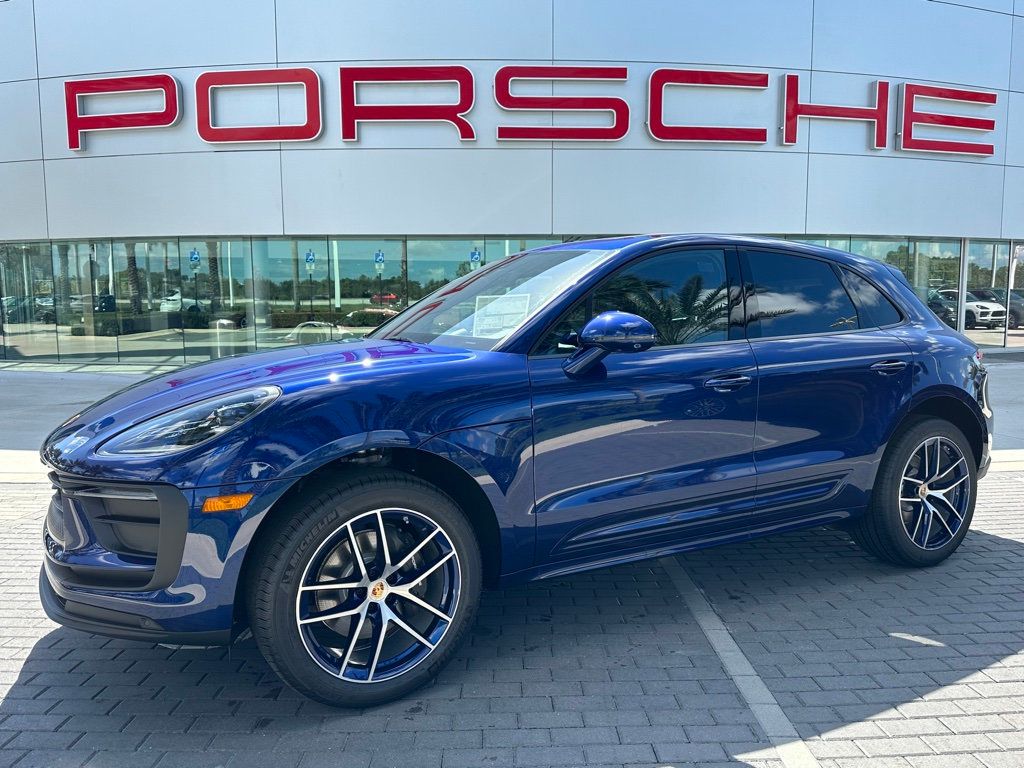 Porsche Macan 2023 Wallpaper