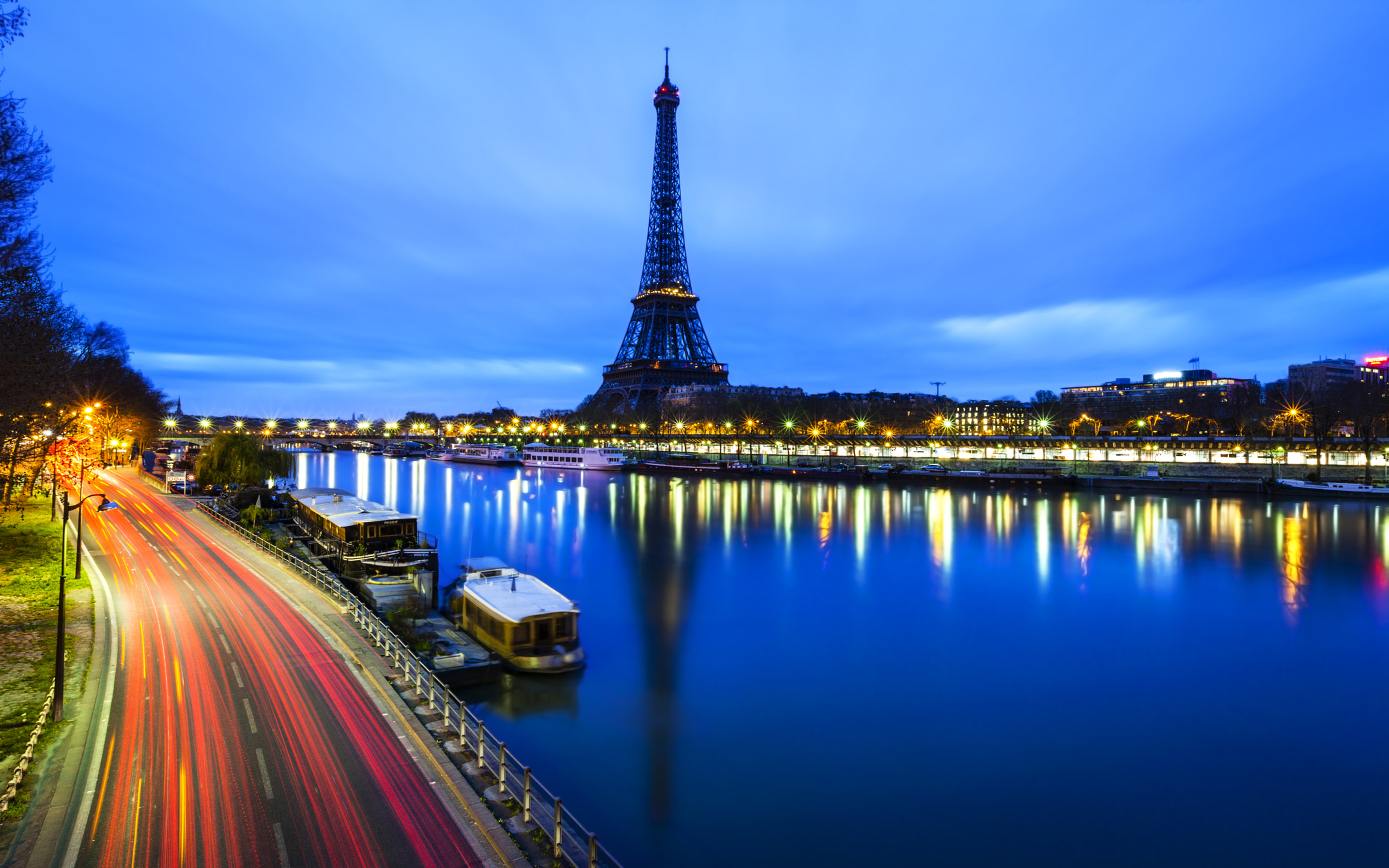 Eiffel Tower Wallpaper