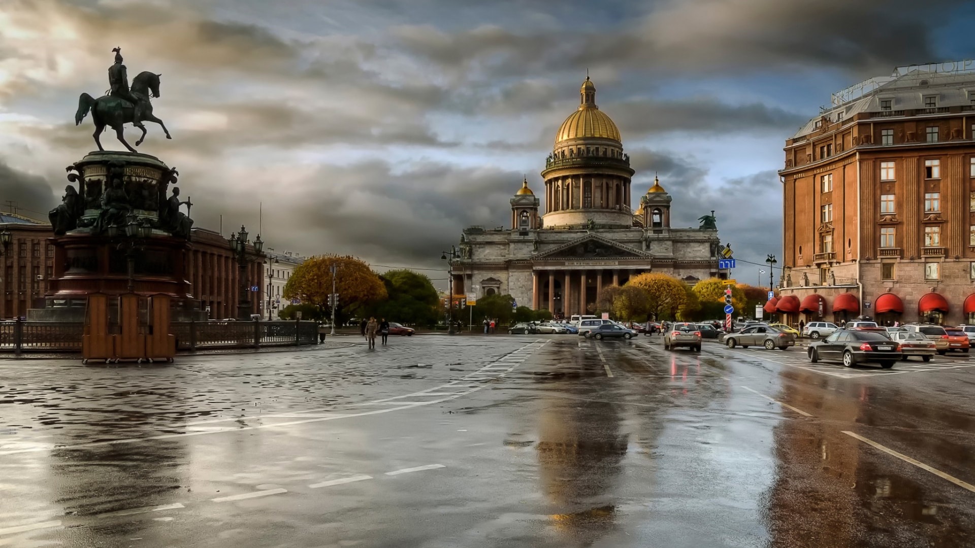Saint Petersburg Wallpaper