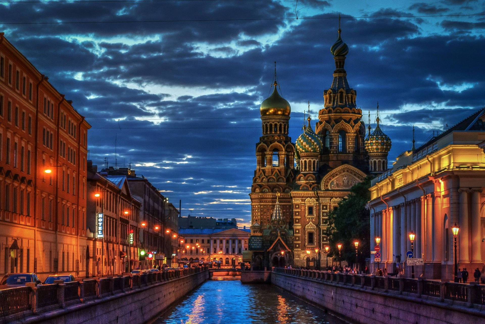 Saint Petersburg Wallpaper
