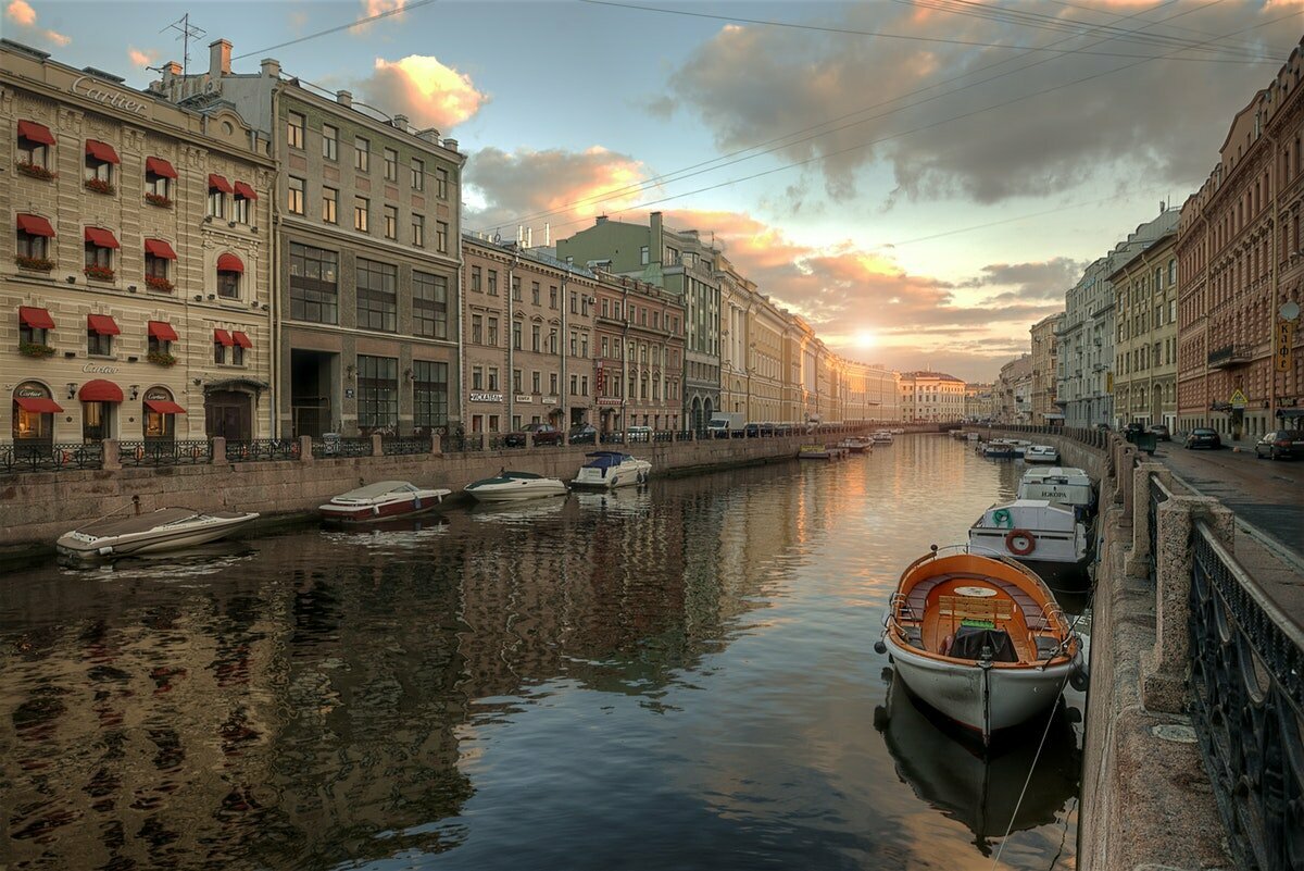 Saint Petersburg Wallpaper