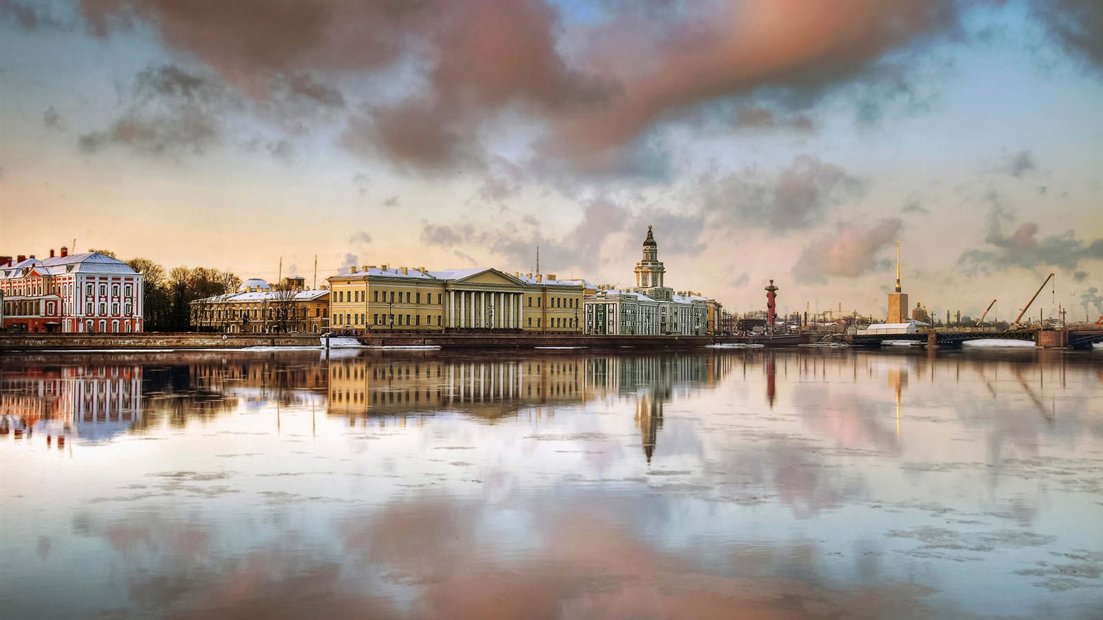Saint Petersburg Wallpaper