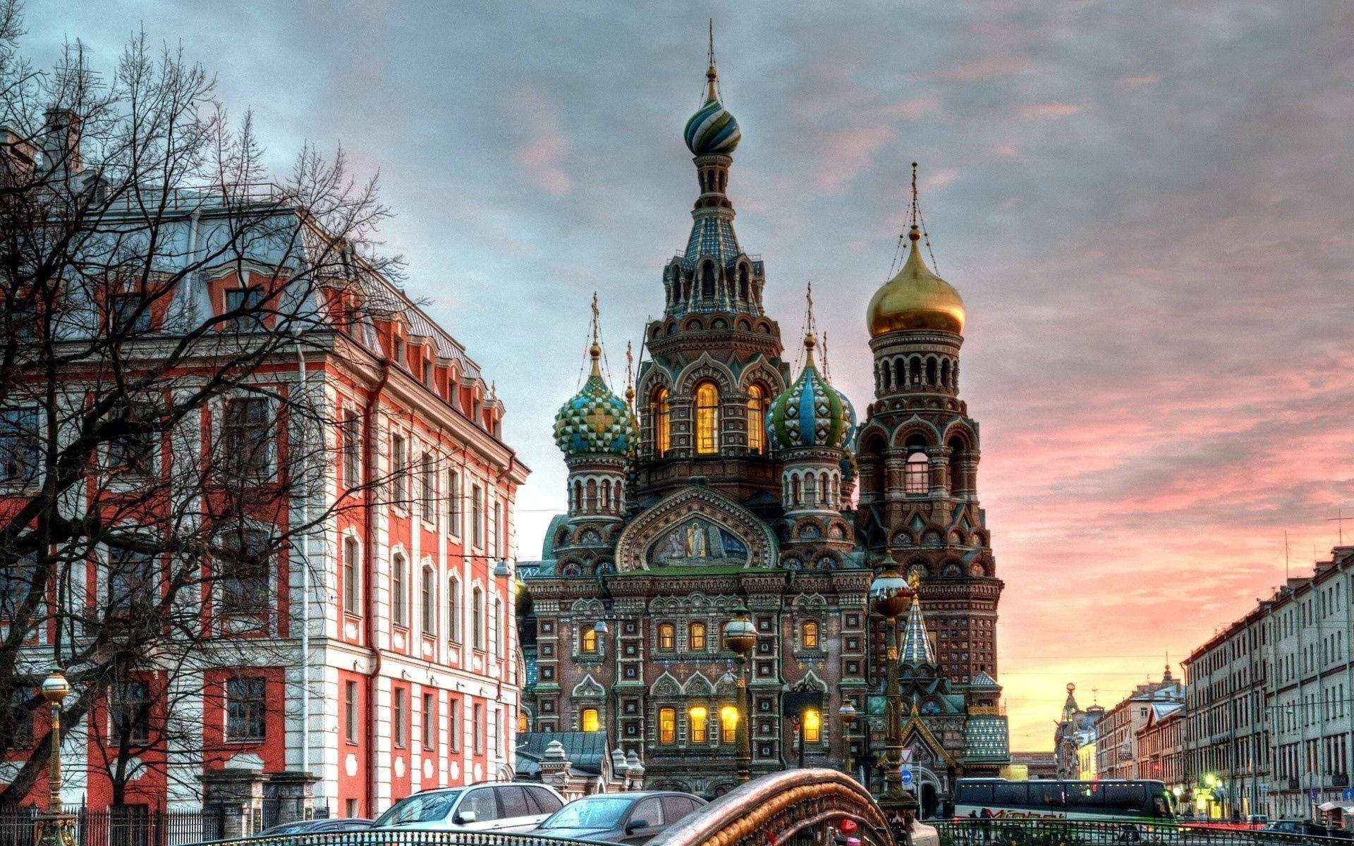 Saint Petersburg Wallpaper