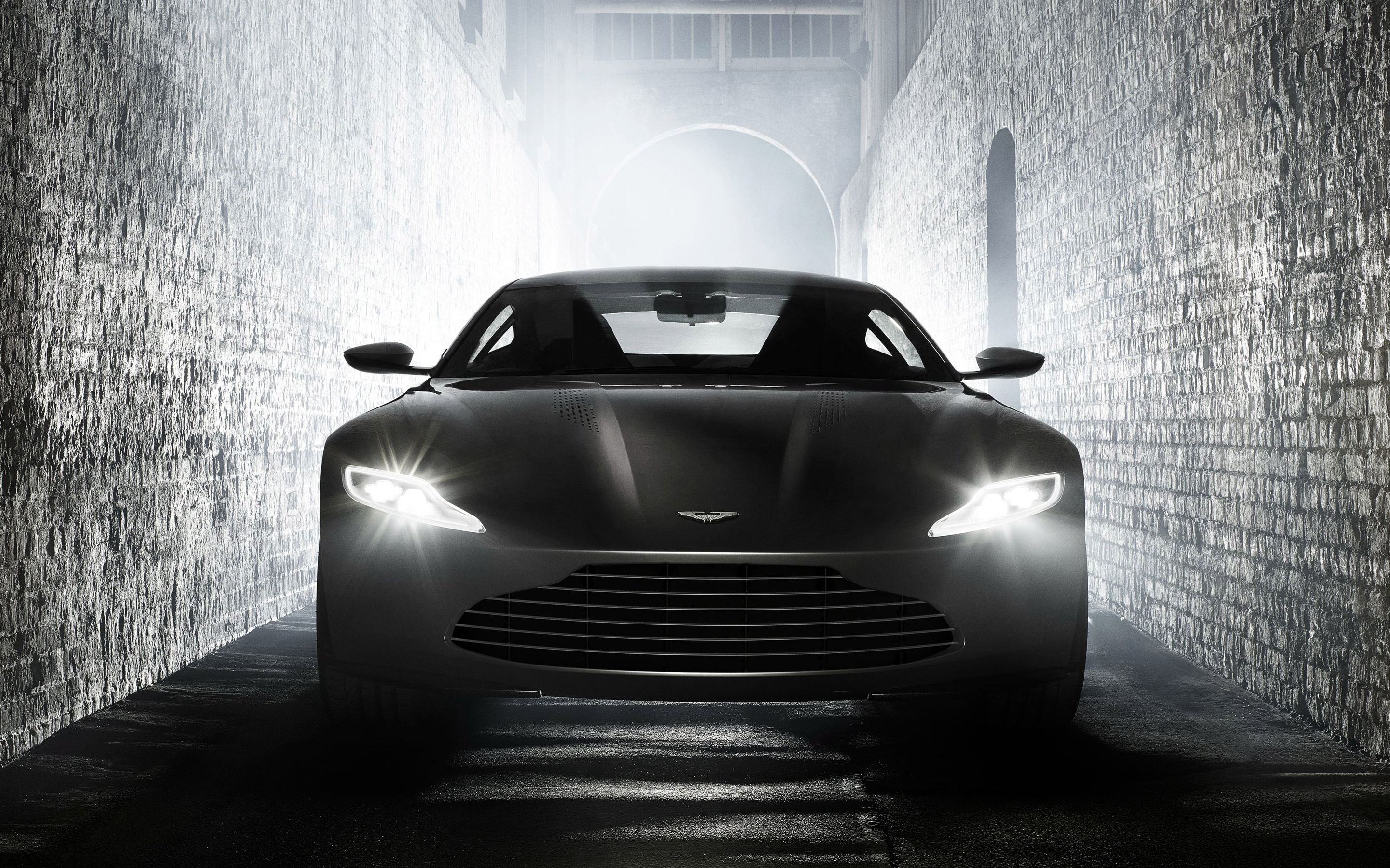 Aston Martin Wallpaper